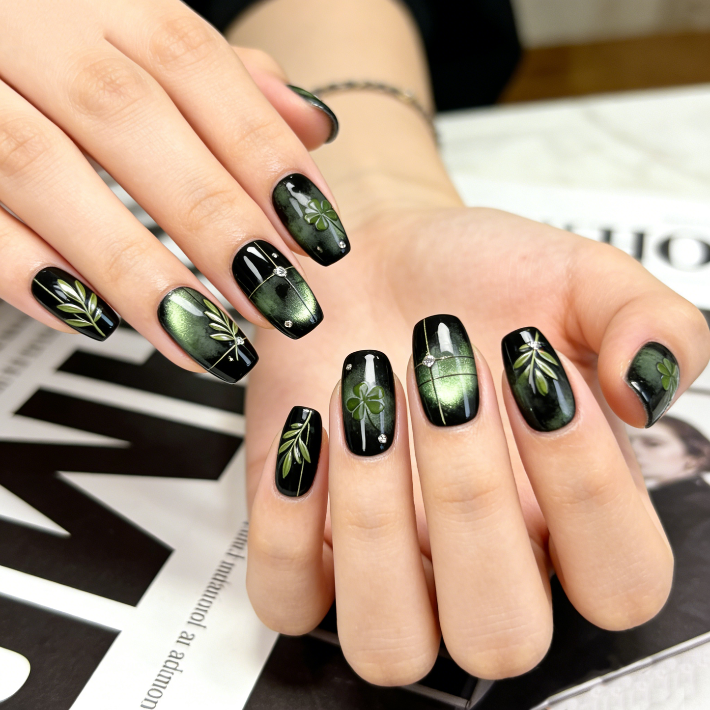 Black Green Clover Leaf Short Wearable Armor