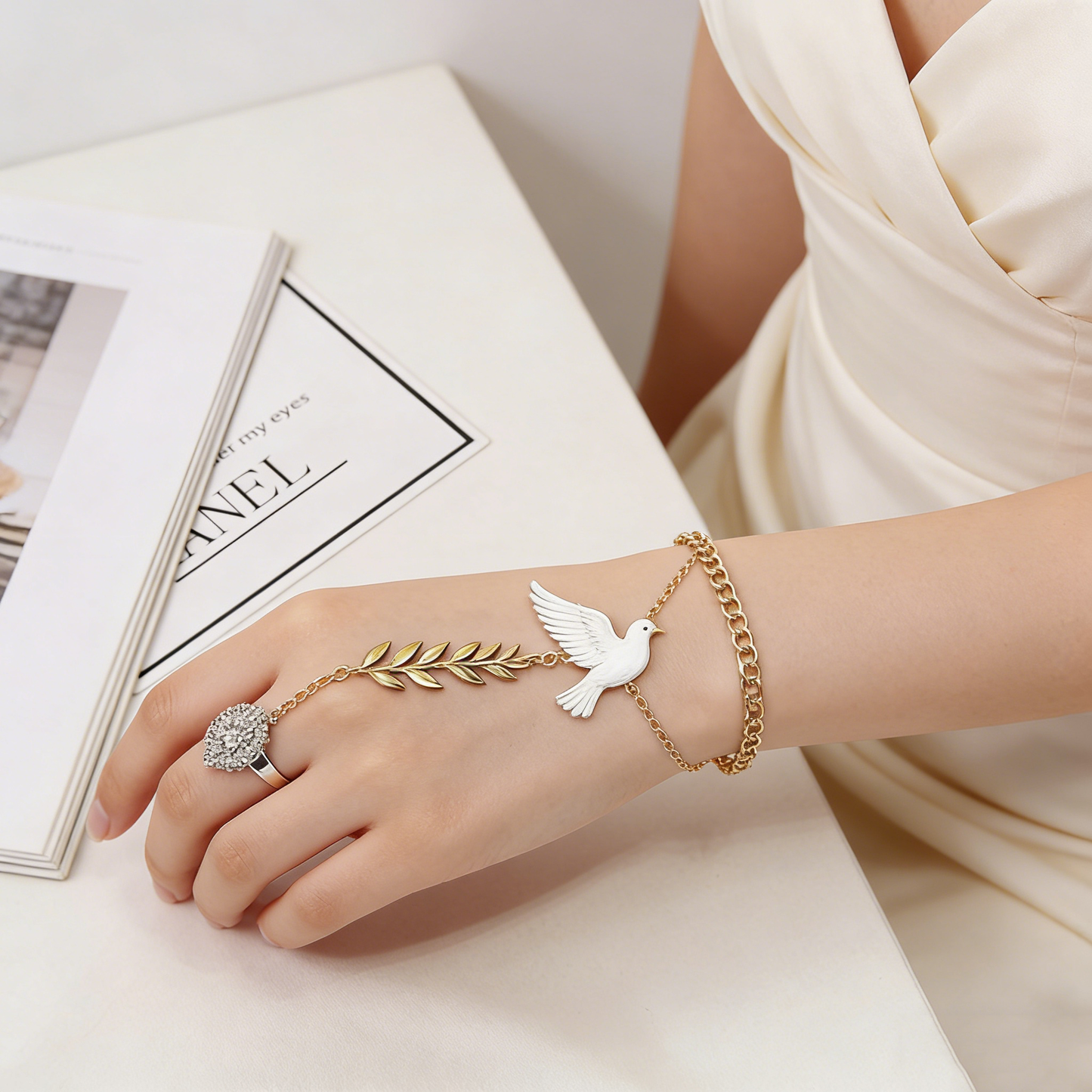 Dove & Diamond Hand Back Chain